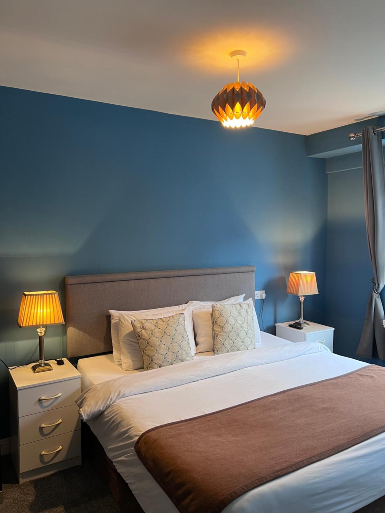 The Townhouse Bed and Breakfast Milltown Malbay Eksteriør billede